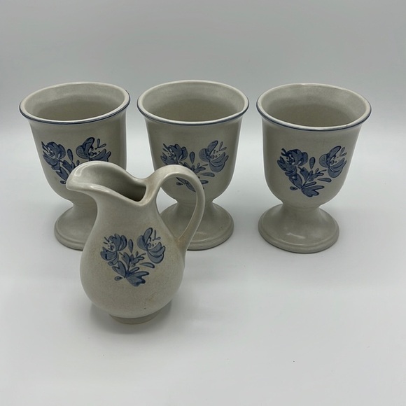 CREAM AND BLUE STONEWEAR DRINKING MUGS AND PITCHER - Picture 1 of 12